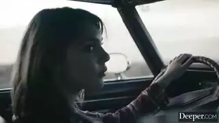 وقت اللعب المحظور: شقيقتان منقبات وسائقهما الوسيم