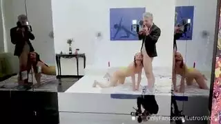 ضرب في مكان عام: قضيب سميك يلتقي بفرج ضيق