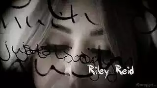 إباحية مون زكي المتحركة: شرج قوي ومص