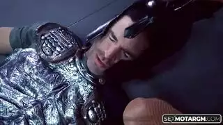 وندر وومن إكس إكس إكس: مغامرة وطنية بالقضيبين