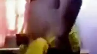 رقص بكيني يتحول إلى جنس فموي هاردكور عراقي هاوي