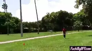 مدرب حافلة ركاب قدم مثليه الجنس