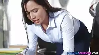 المكافأة القصوى هي ضرب شرج قوي