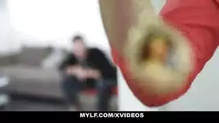 ادكتوره المحمونه سكس مع المريض والممرضه