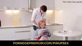 أشقاء مشاغبون: شرجي وفموي في المطبخ