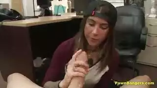 عارضة فرنسية ناضجة تدمرها بي بي سي