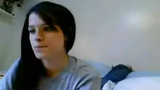 رجلان أسودان قويان يمارسان الجنس مع امرأة سمراء ناضجة ومثيرة