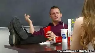مرهقة المدرسة