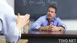 فستان طالب علم القص