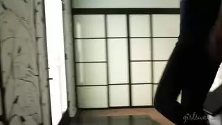 لعب سحاقي مكثف: فرك المهبل وتحفيز البظر