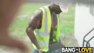 متعرج تأنيث حدب